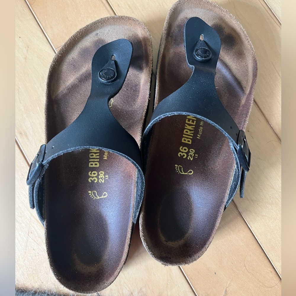 Gizeh Sandals